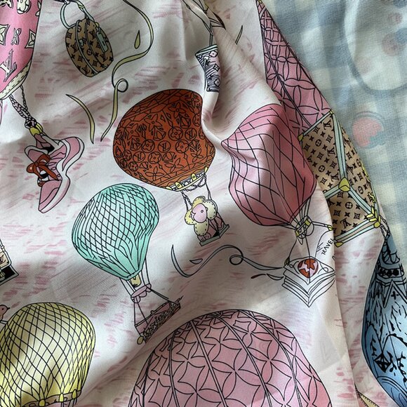 Louis Vuitton Hot Air Balloon Square Scarf - Picture 3 of 5